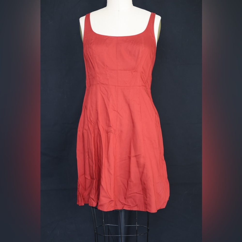 Elegant Red Strapless Dress